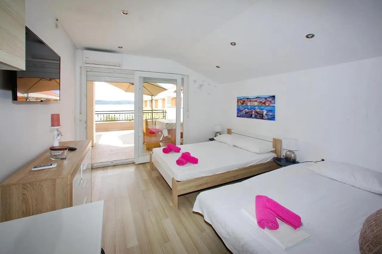 Apartment Apartmani Tino Bibinje